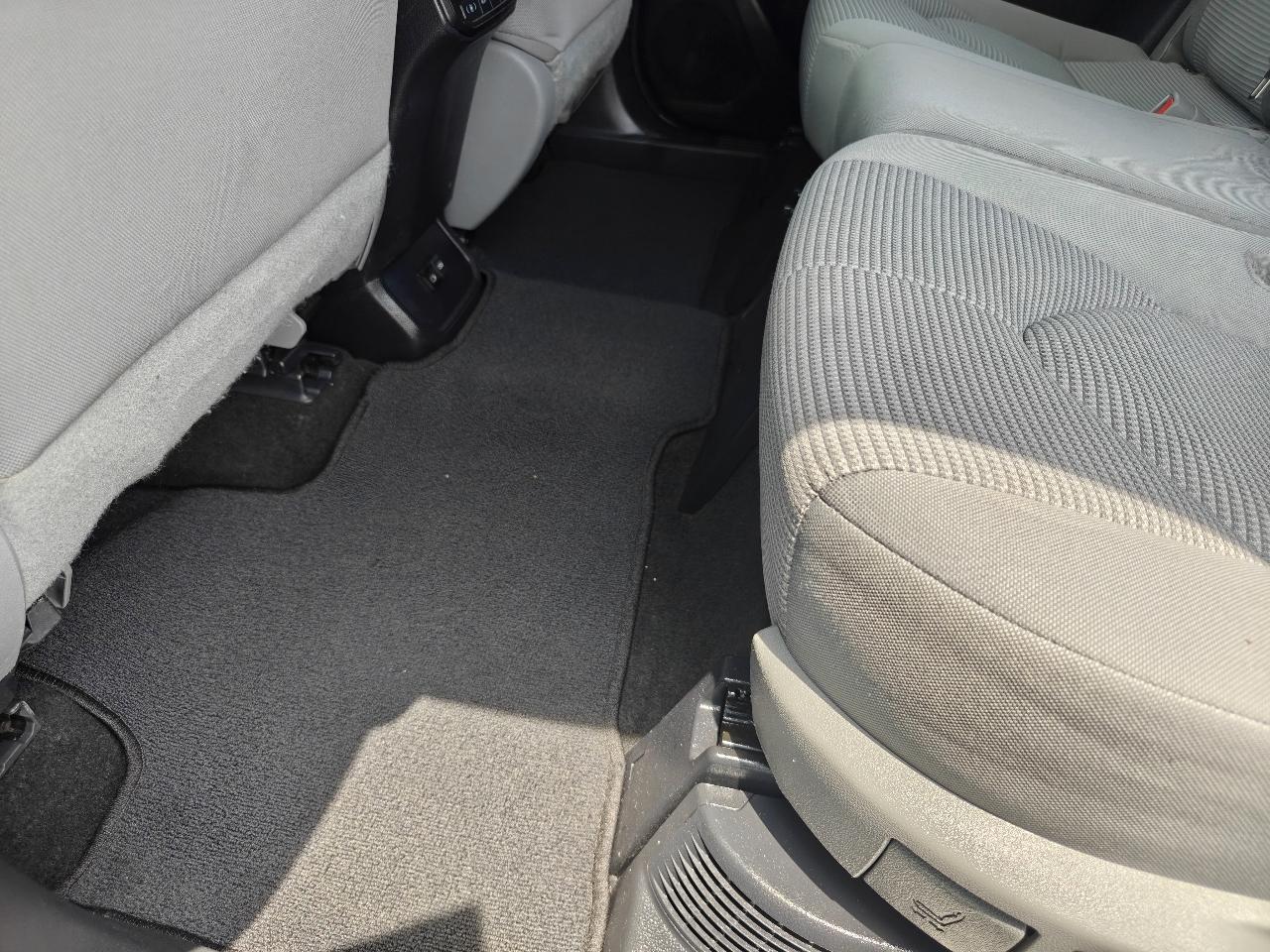 Toyota Highlander Hybrid LE AWD 2023