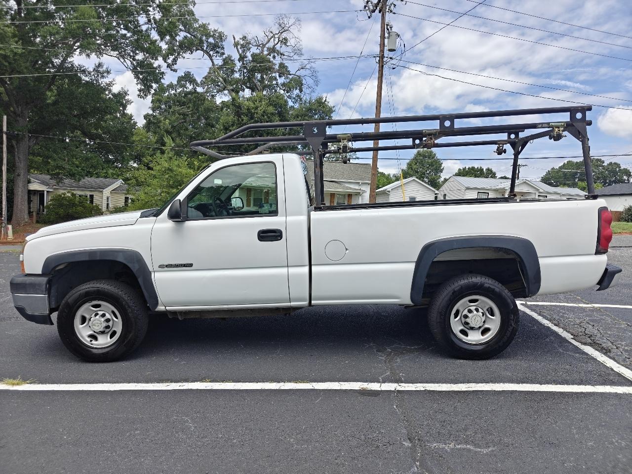 Chevrolet Silverado 2500HD LS 2WD 2006