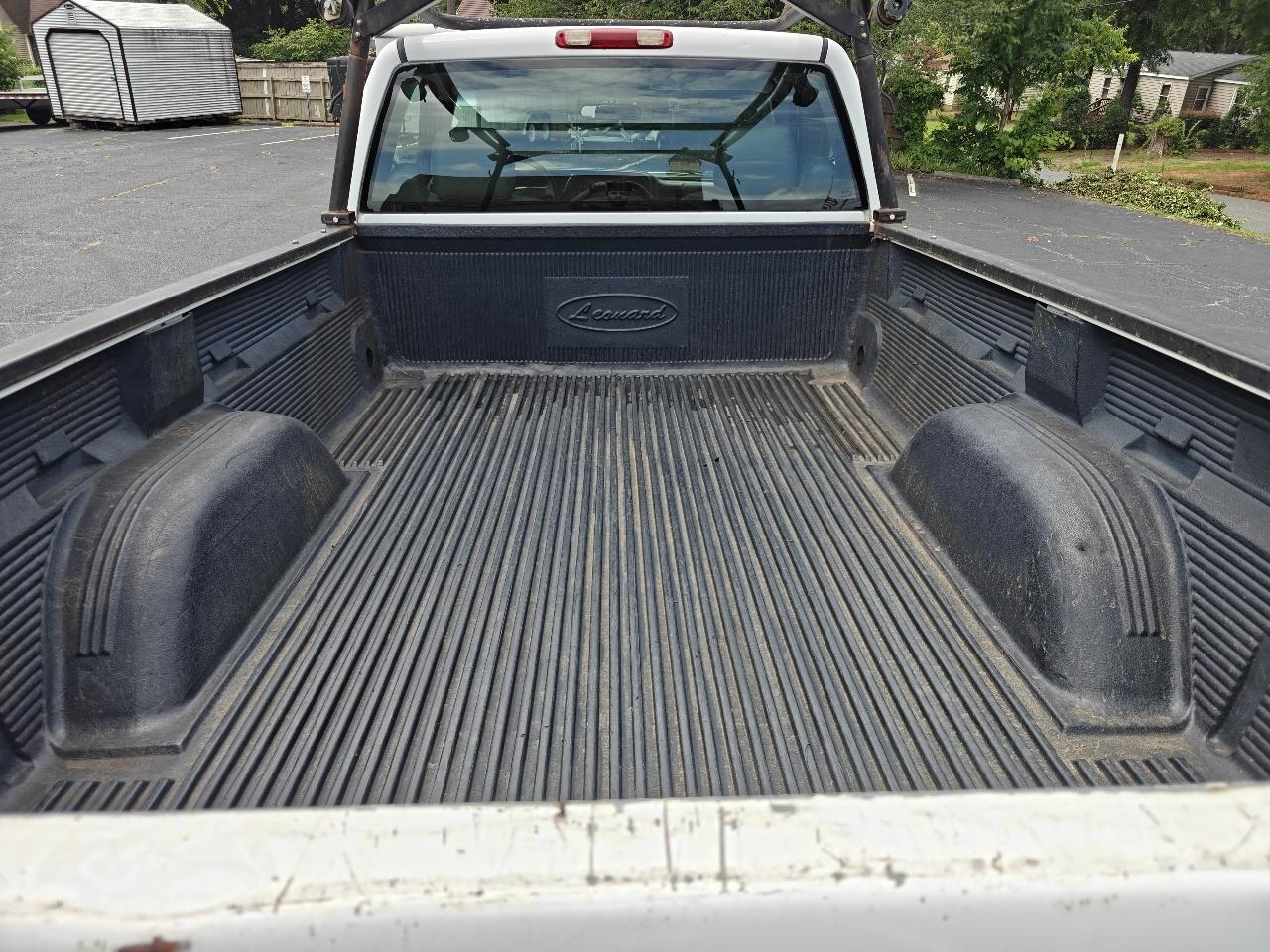 Chevrolet Silverado 2500HD LS 2WD 2006