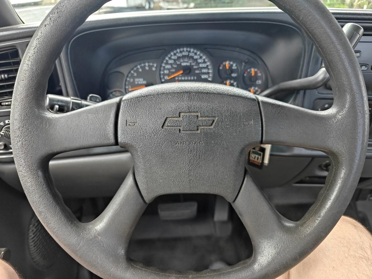 Chevrolet Silverado 2500HD LS 2WD 2006