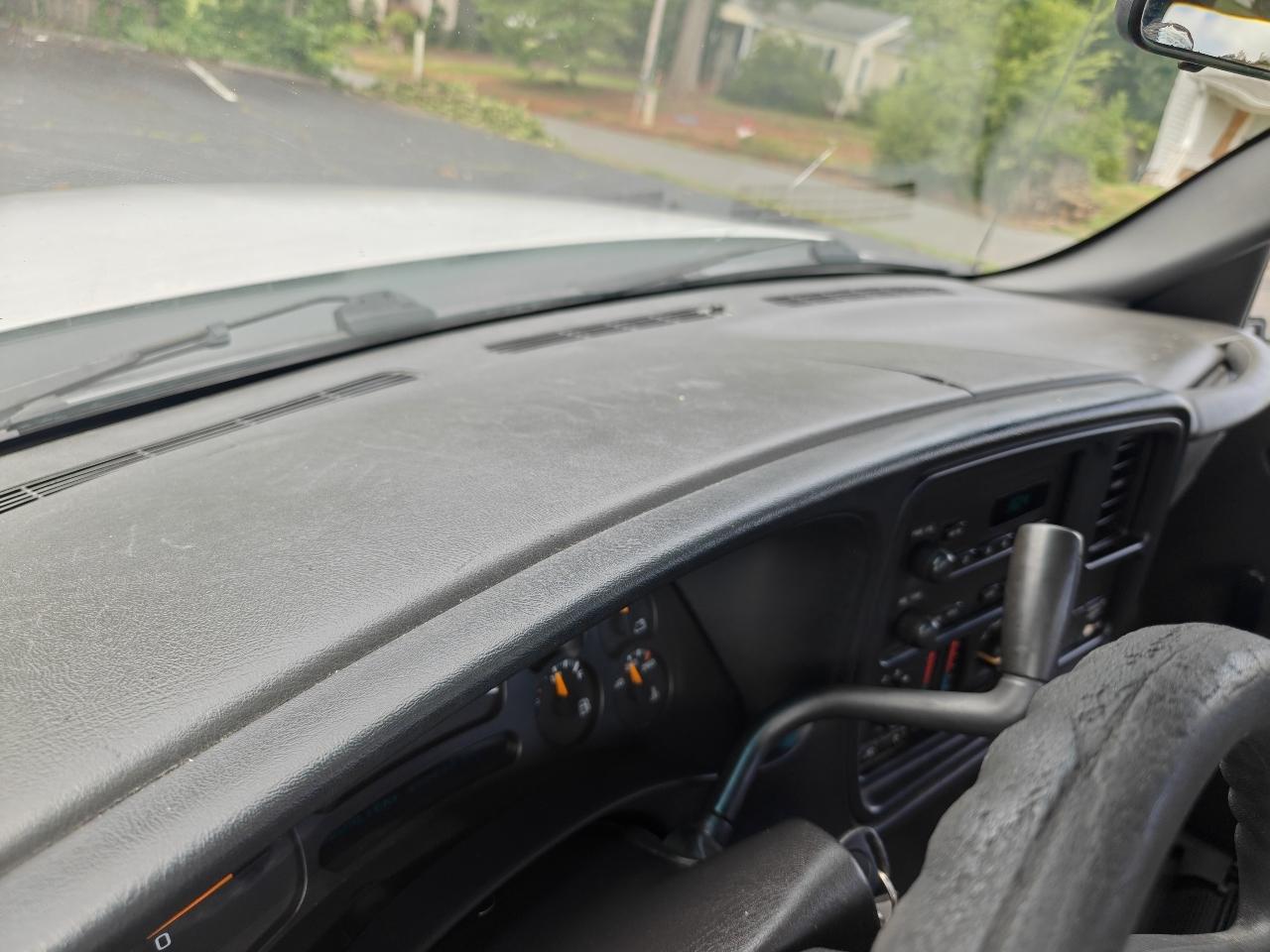 Chevrolet Silverado 2500HD LS 2WD 2006