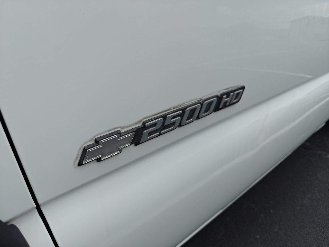 Chevrolet Silverado 2500HD LS 2WD 2006