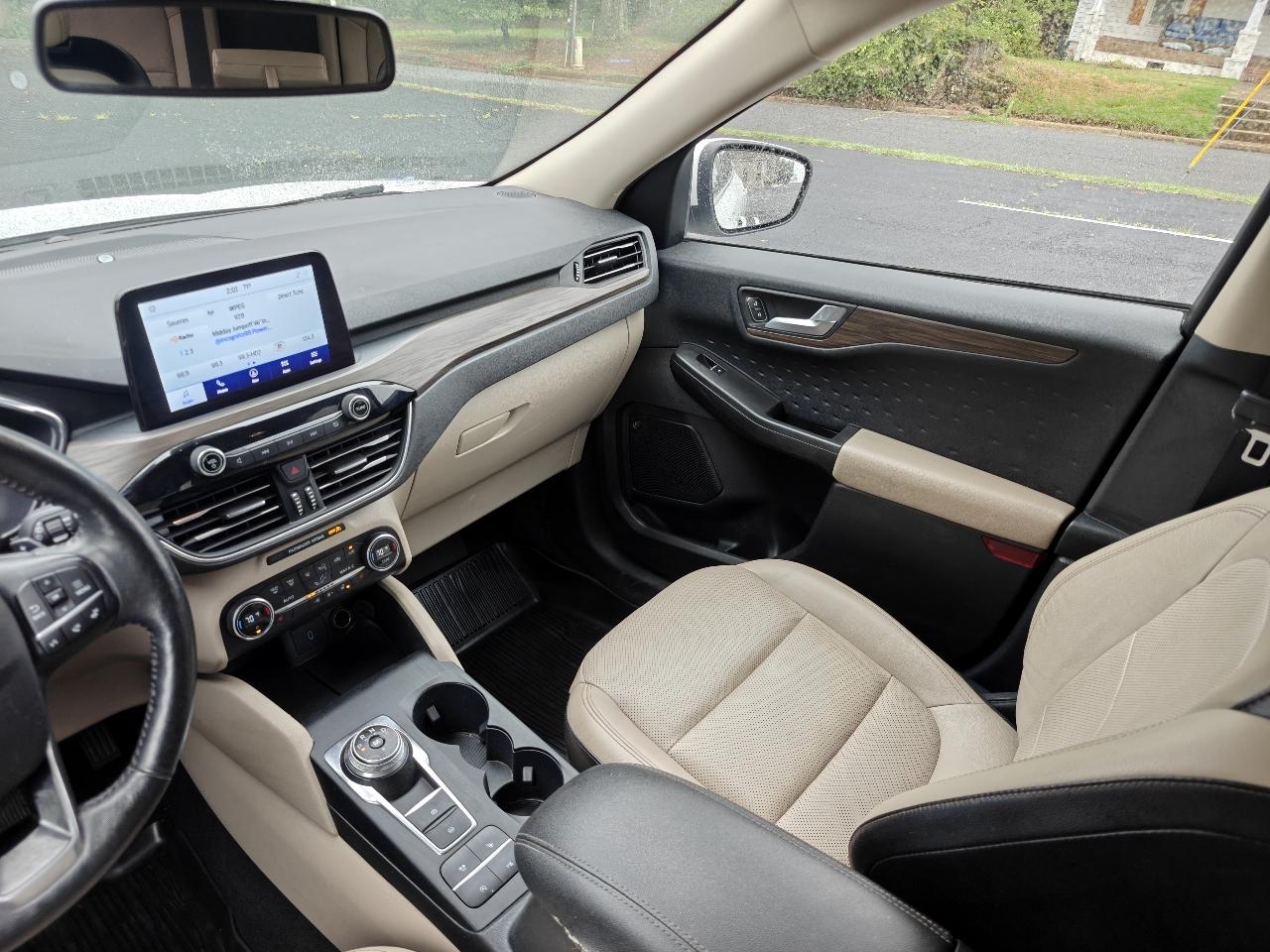 Ford Escape Titanium 4WD 2020