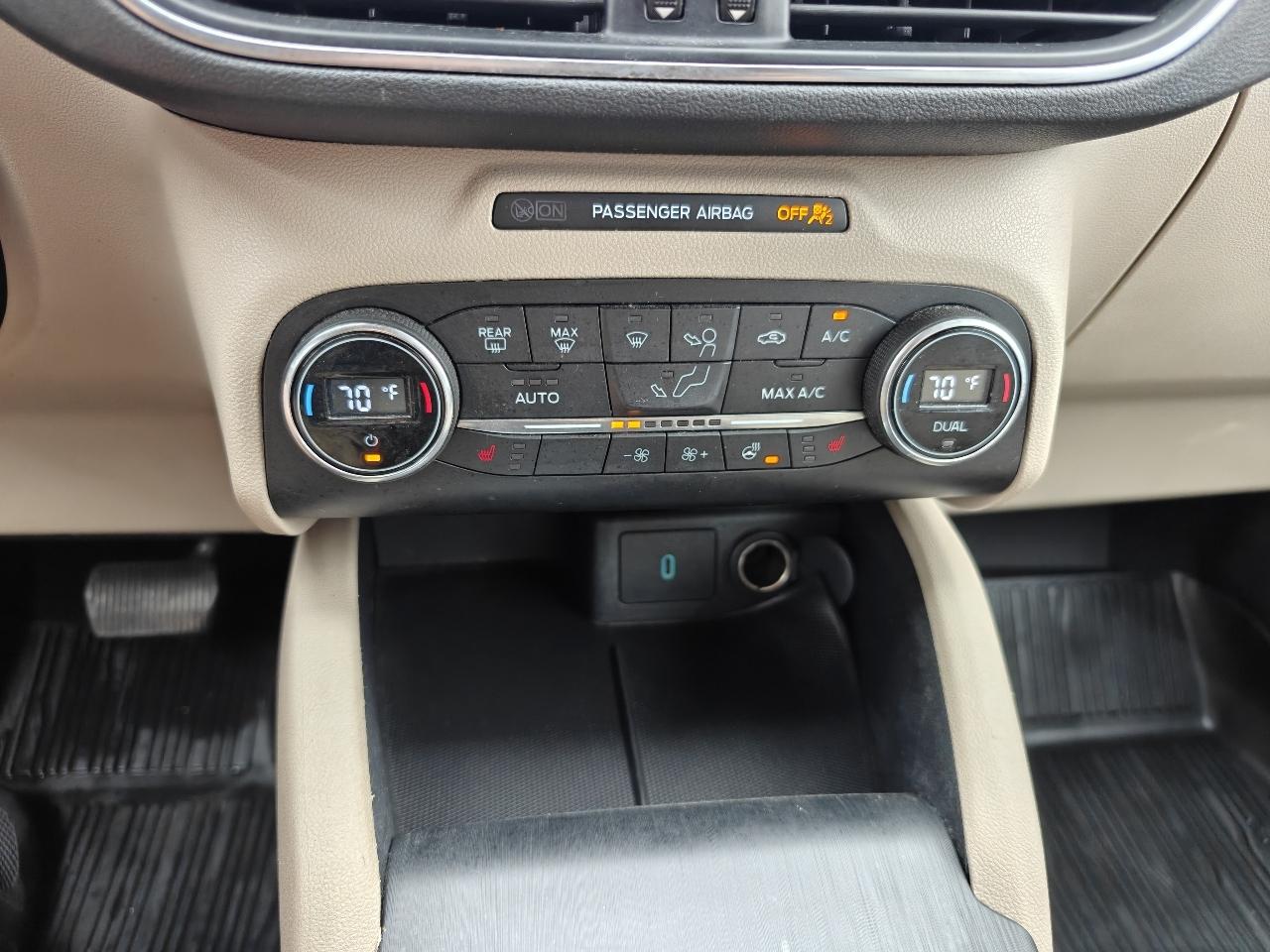 Ford Escape Titanium 4WD 2020