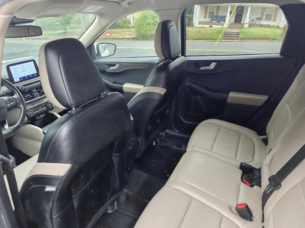 Ford Escape Titanium 4WD 2020
