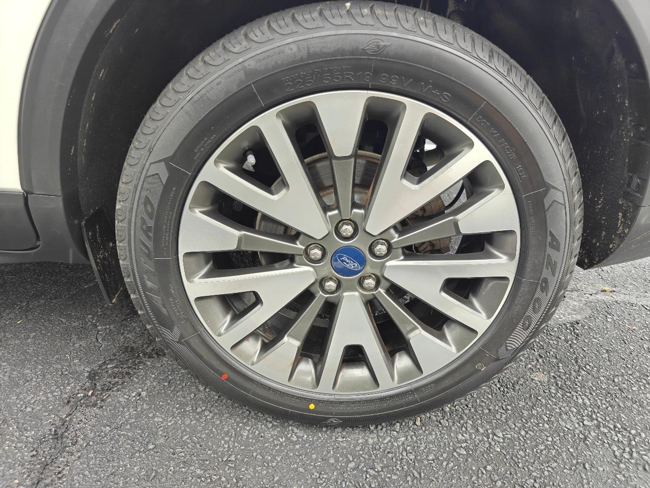 Ford Escape Titanium 4WD 2020