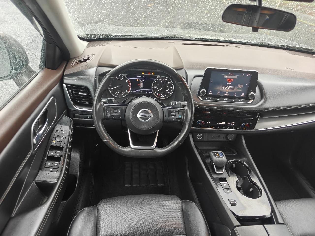 Nissan Rogue SV 2021