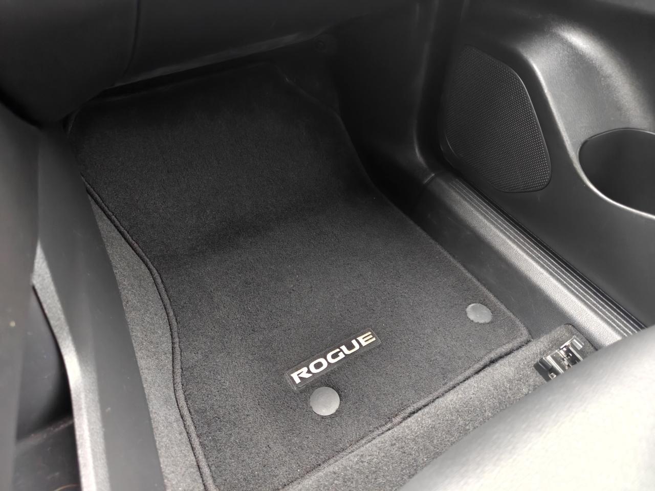 Nissan Rogue SV 2021