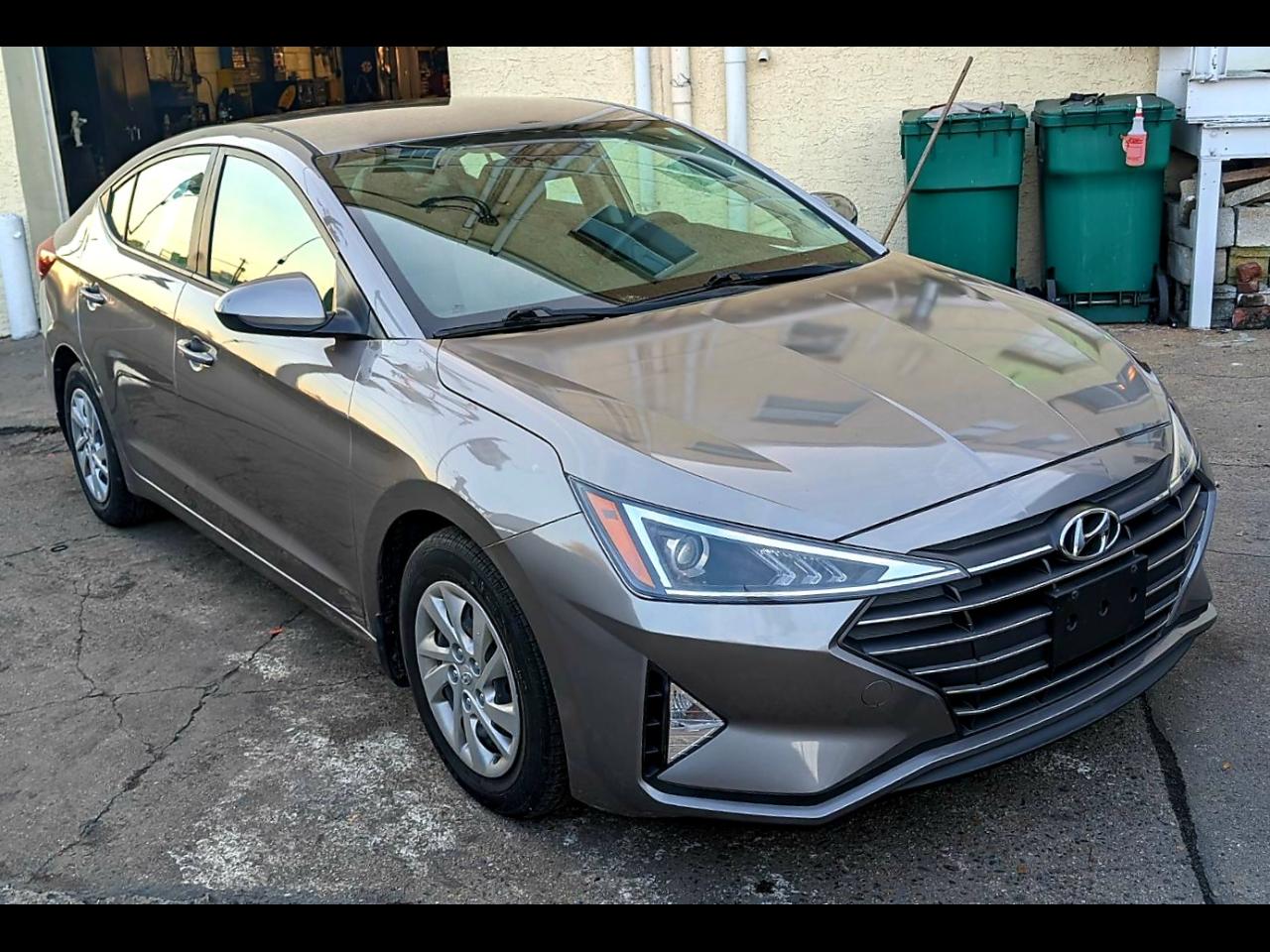 2020 Hyundai Elantra SE