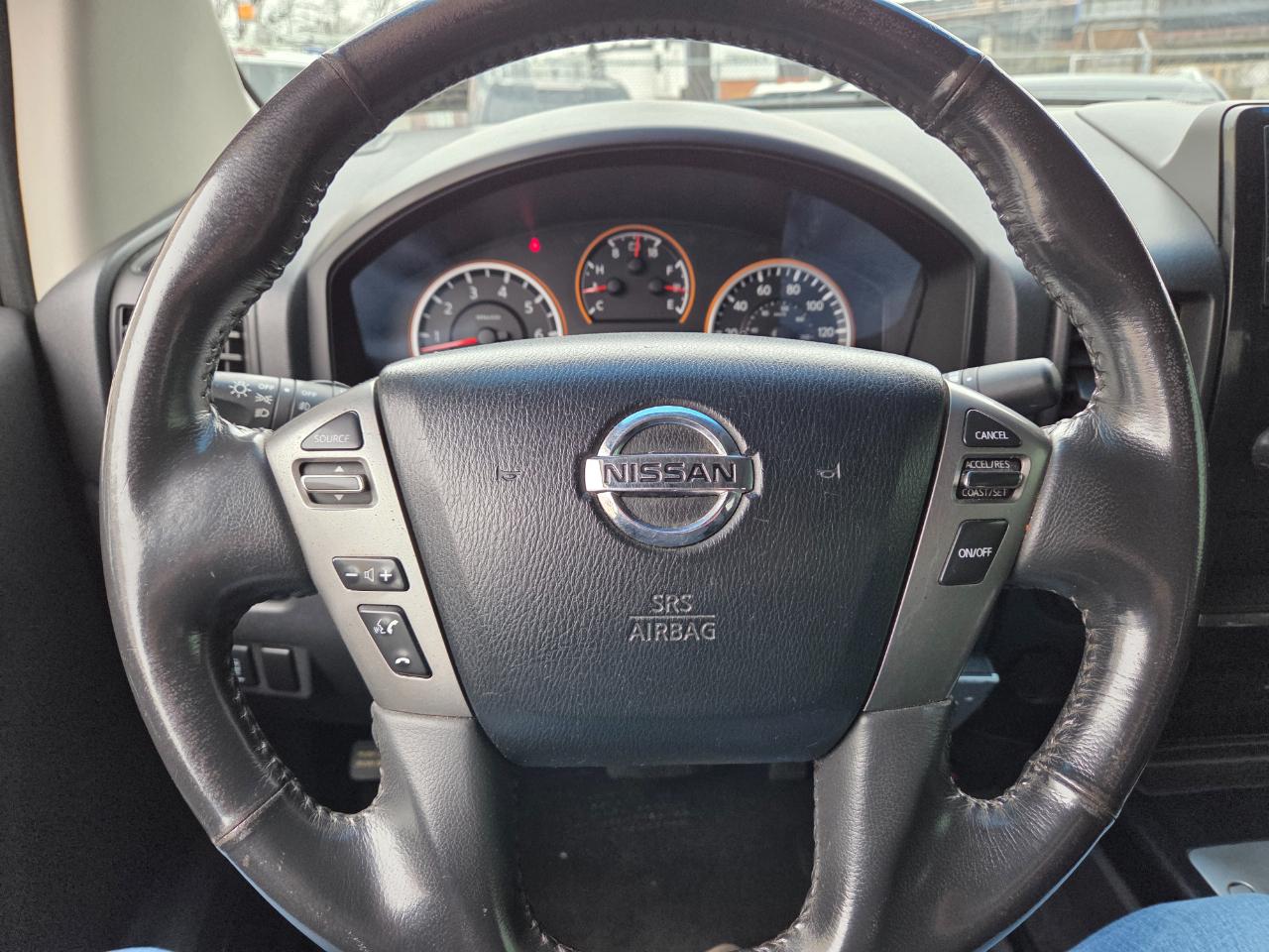 Nissan Titan  2015