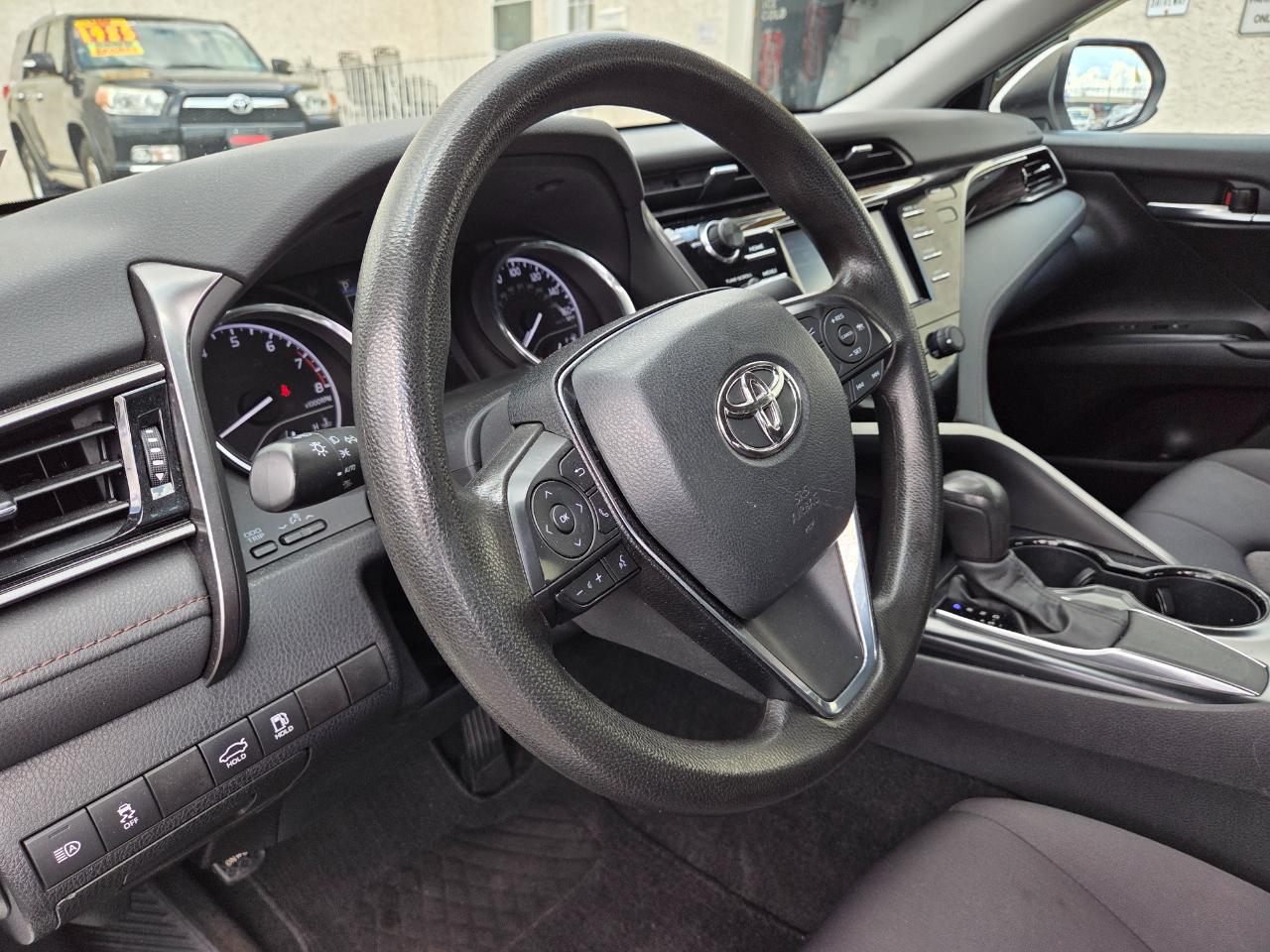 Toyota Camry  2020