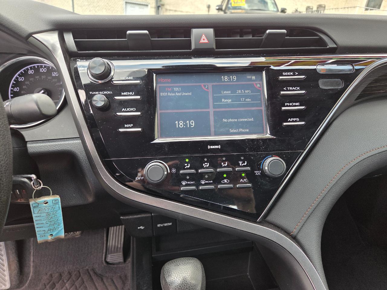 Toyota Camry  2020