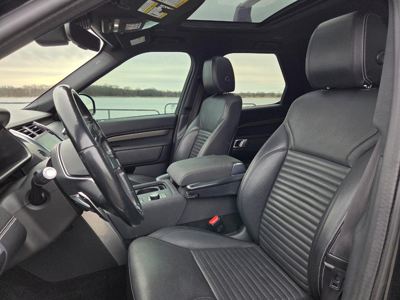 Land Rover Discovery  2021