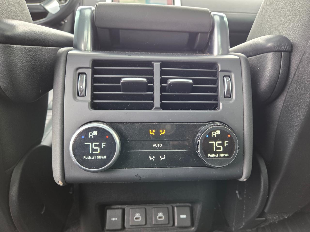 Land Rover Discovery  2021