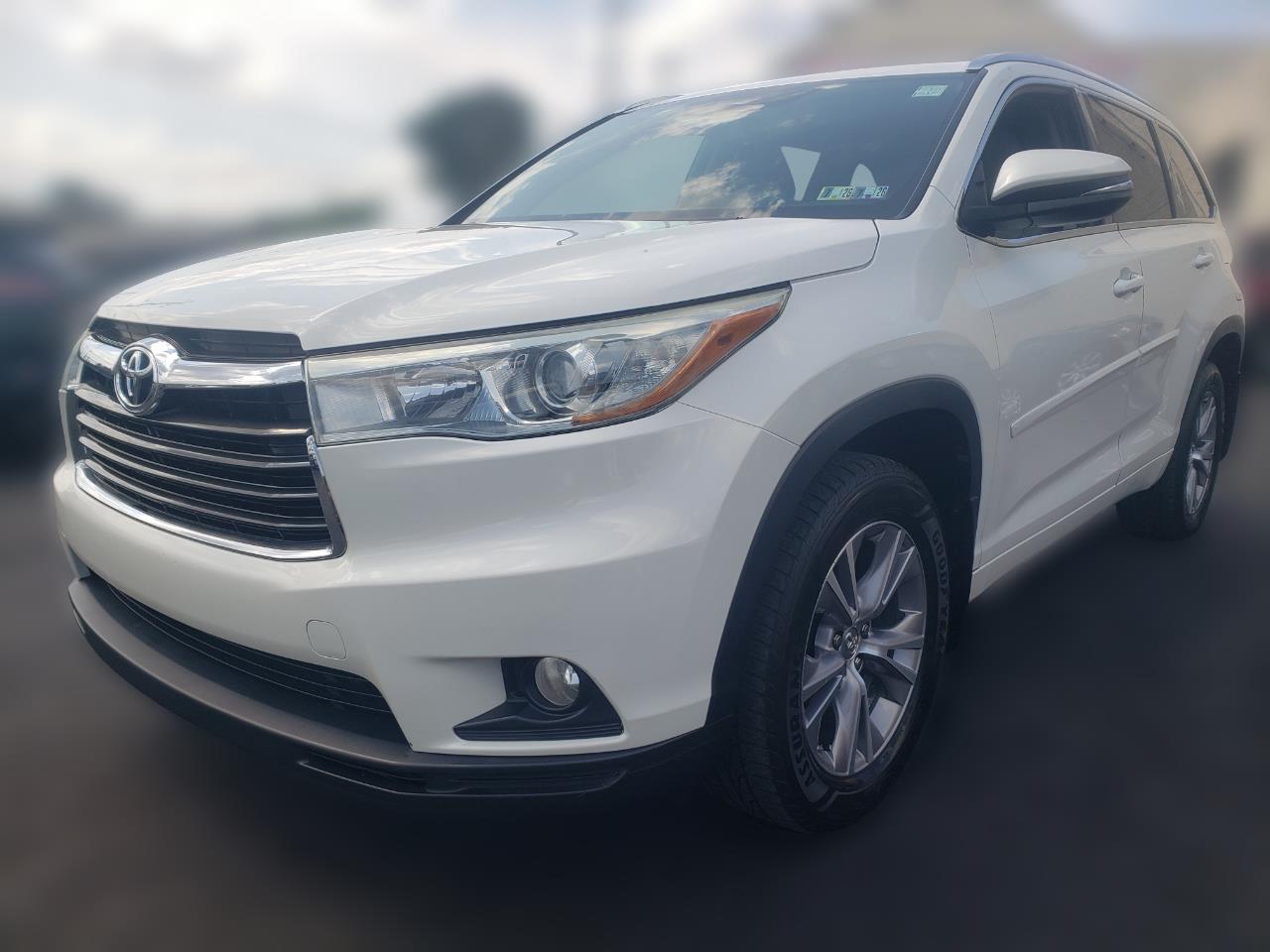 2015 Toyota Highlander XLE's photo