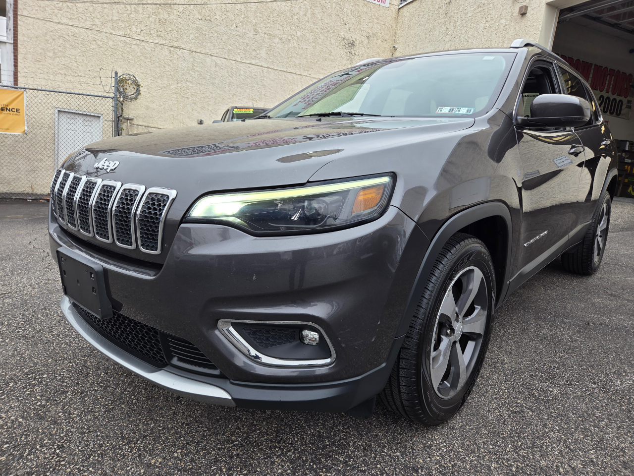 2019 Jeep Cherokee Limited Sport Utility 4D