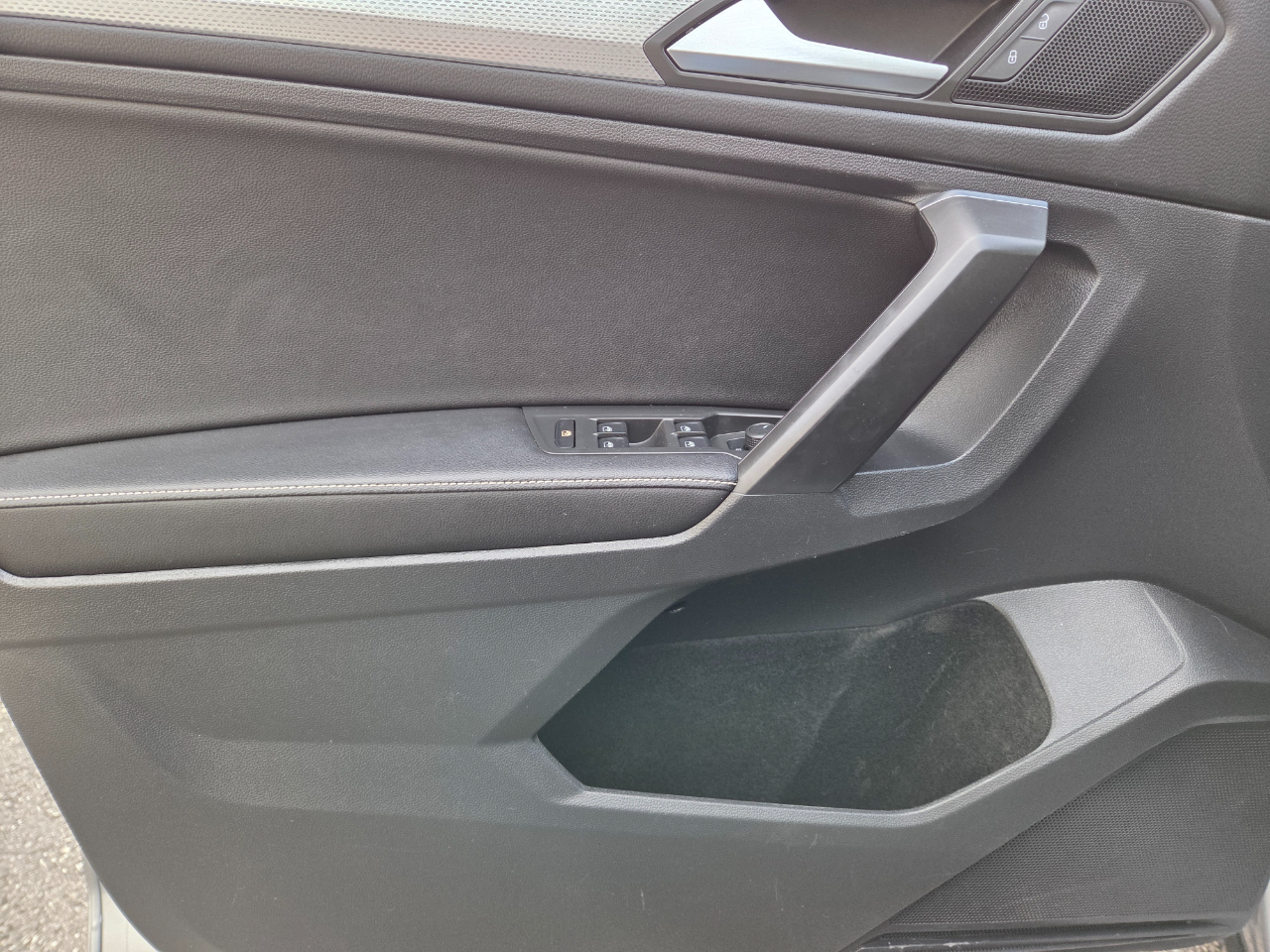 Volkswagen Tiguan  2022