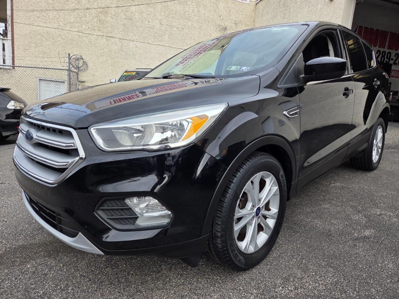 2017 Ford Escape SE Sport Utility 4D