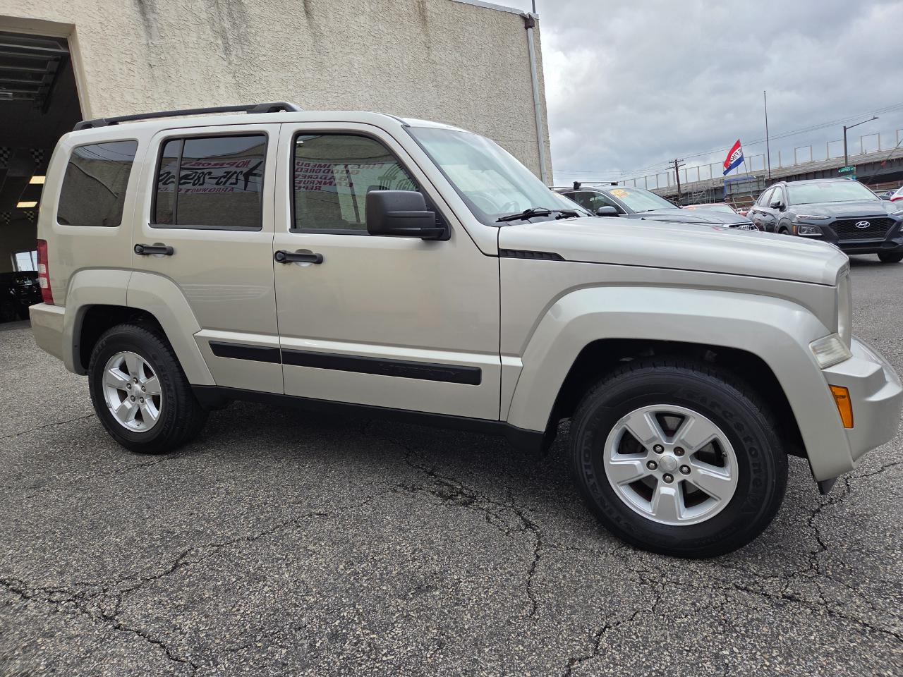 Jeep Liberty  2009