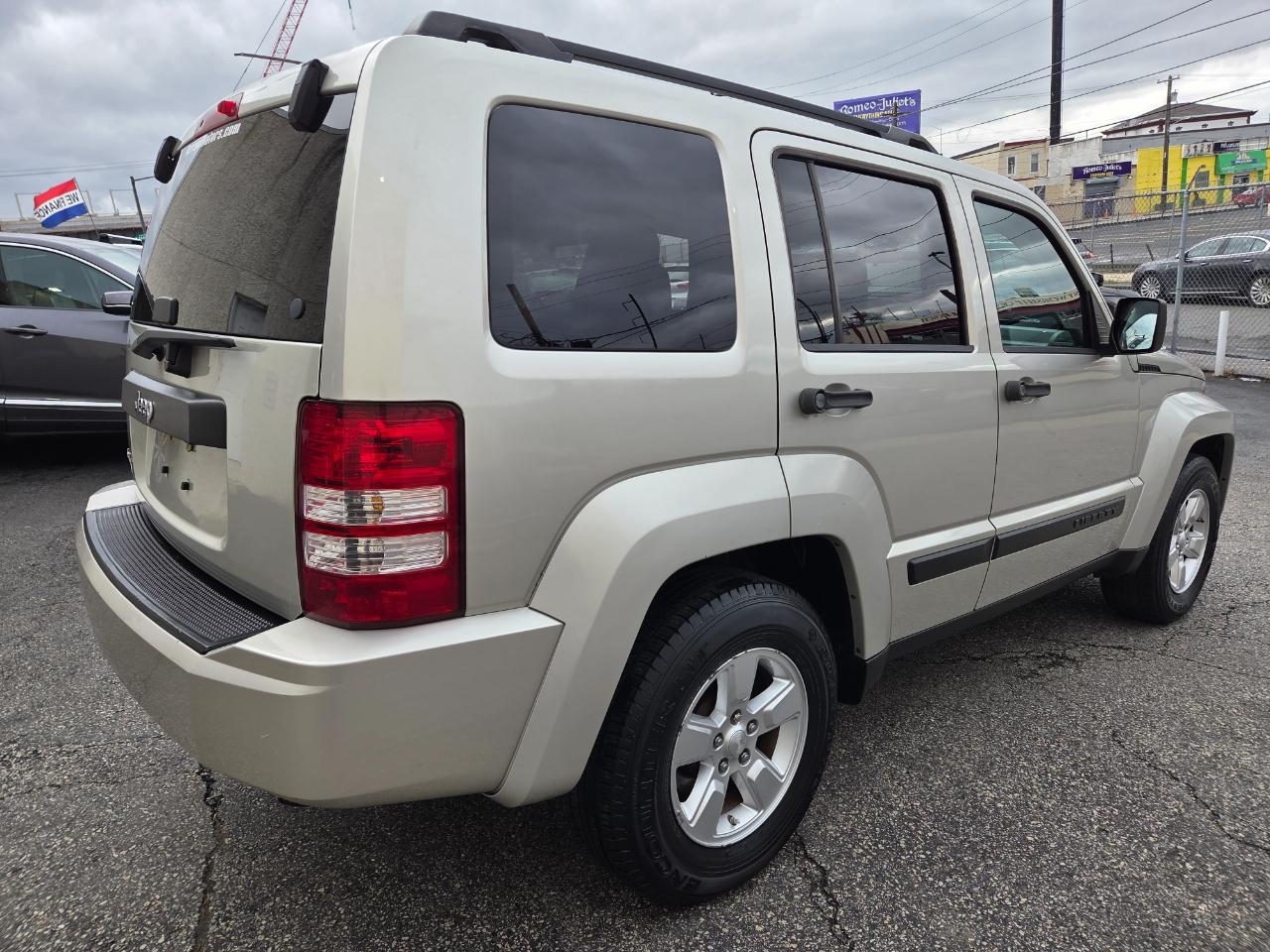 Jeep Liberty  2009