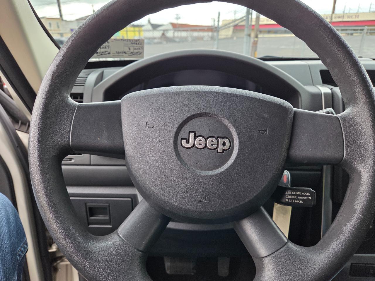Jeep Liberty  2009