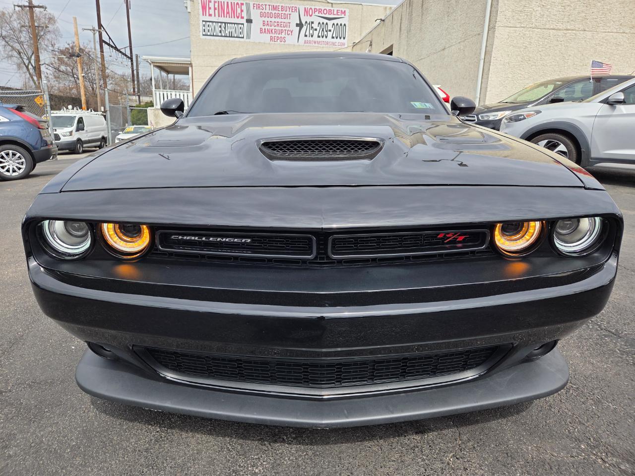 Dodge Challenger 2dr Cpe R/T Scat Pack Shaker 2015
