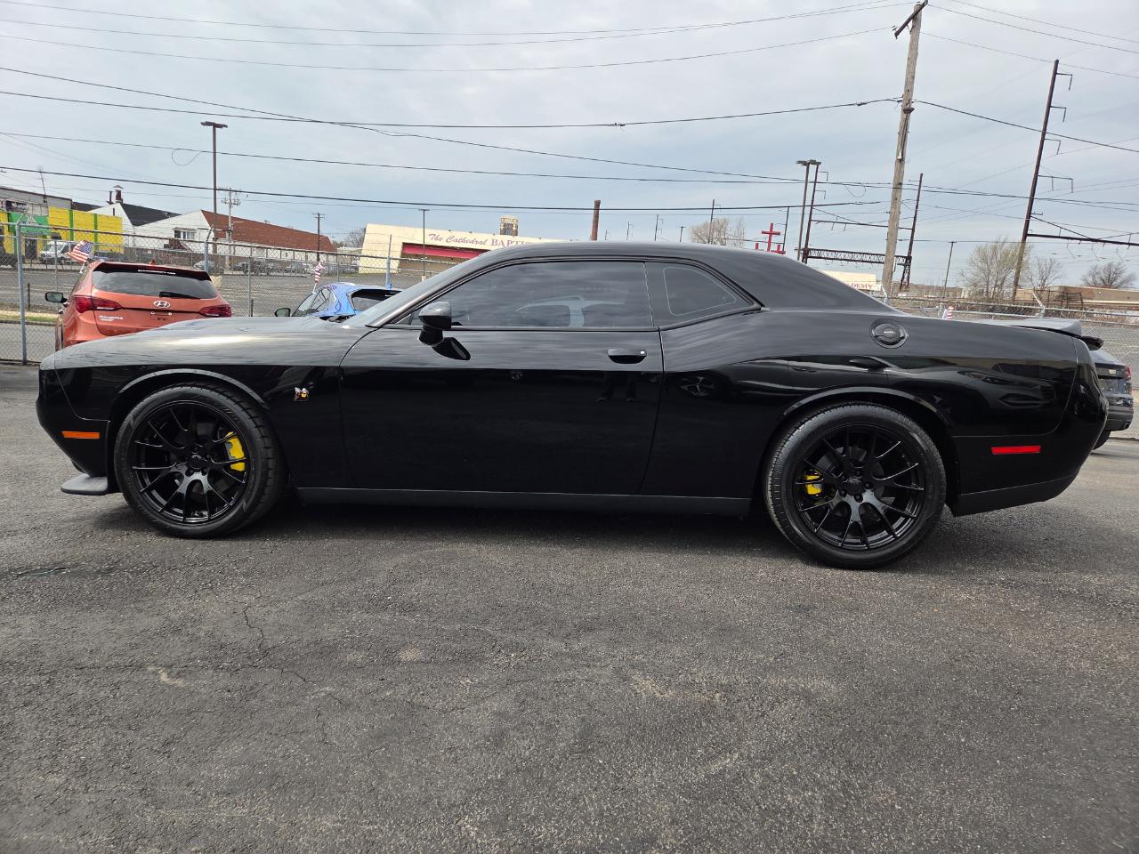 Dodge Challenger 2dr Cpe R/T Scat Pack Shaker 2015