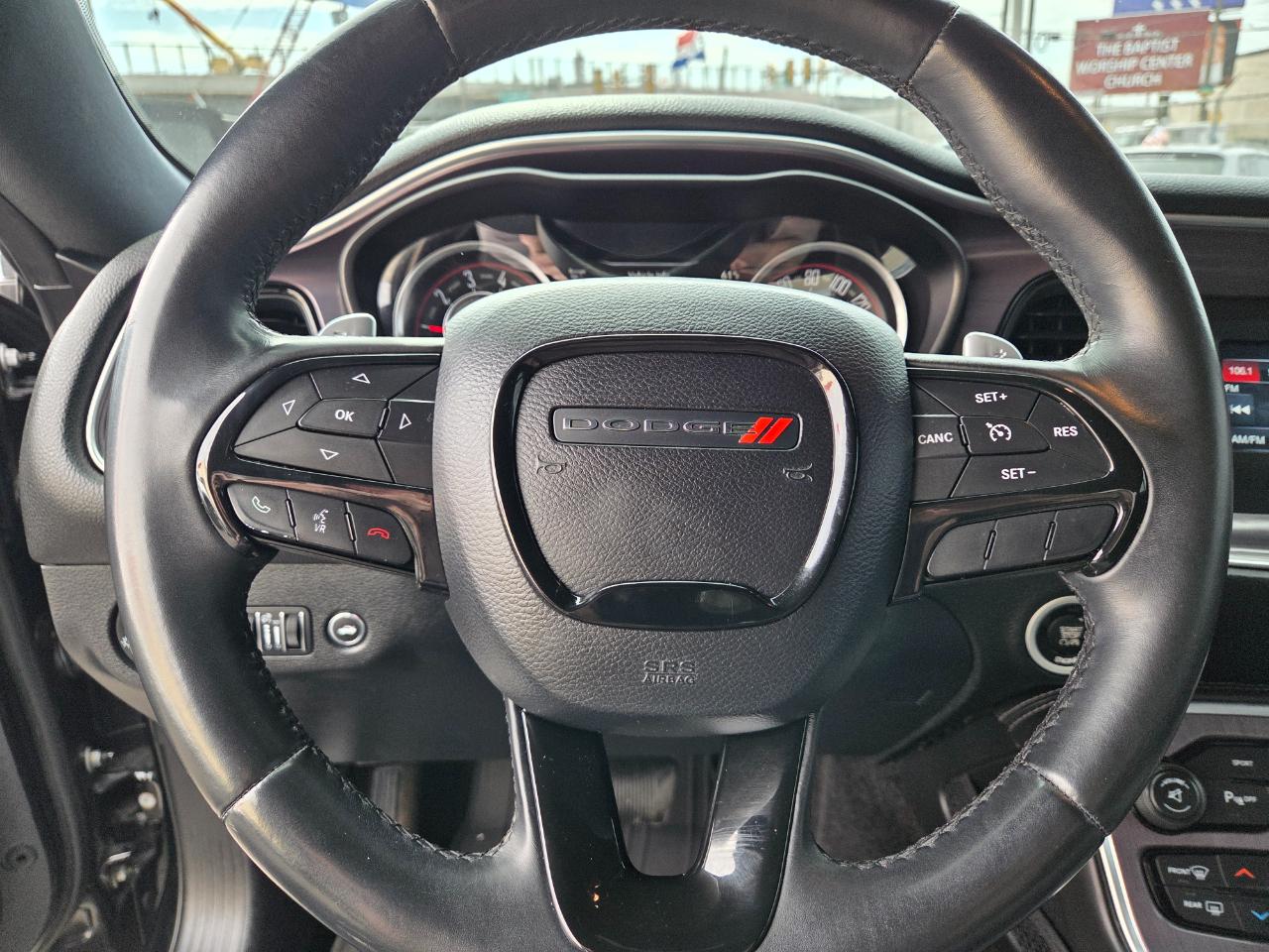 Dodge Challenger 2dr Cpe R/T Scat Pack Shaker 2015