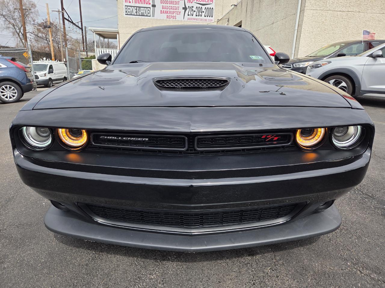 Dodge Challenger 2dr Cpe R/T Scat Pack Shaker 2015