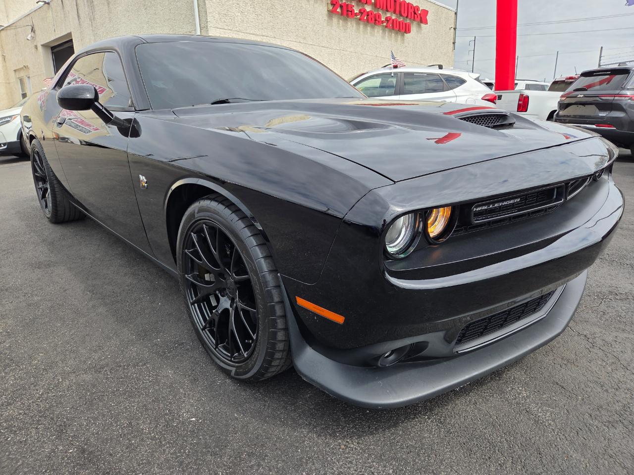 Dodge Challenger 2dr Cpe R/T Scat Pack Shaker 2015