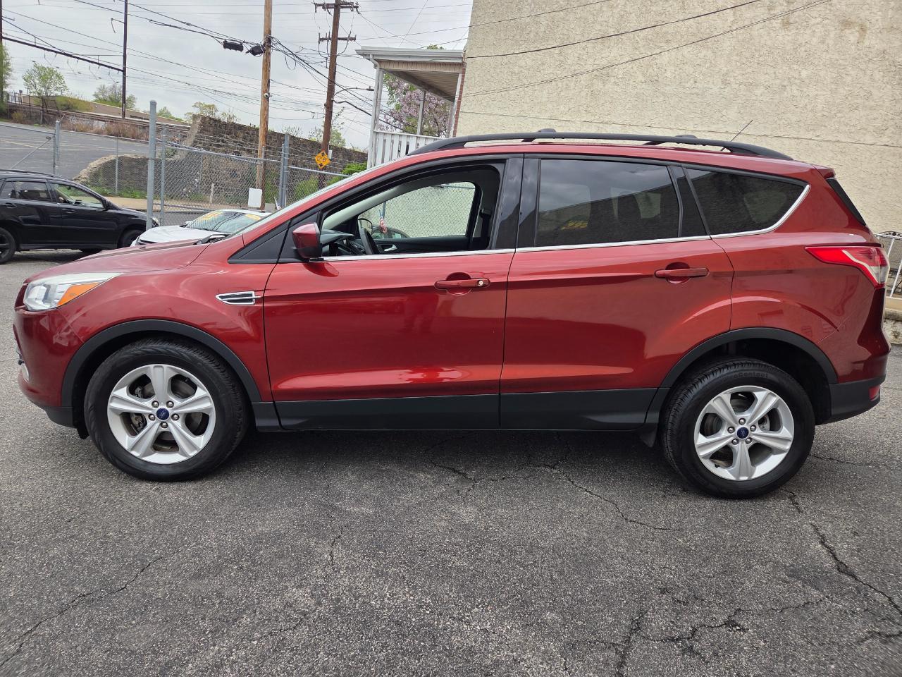 Ford Escape  2014