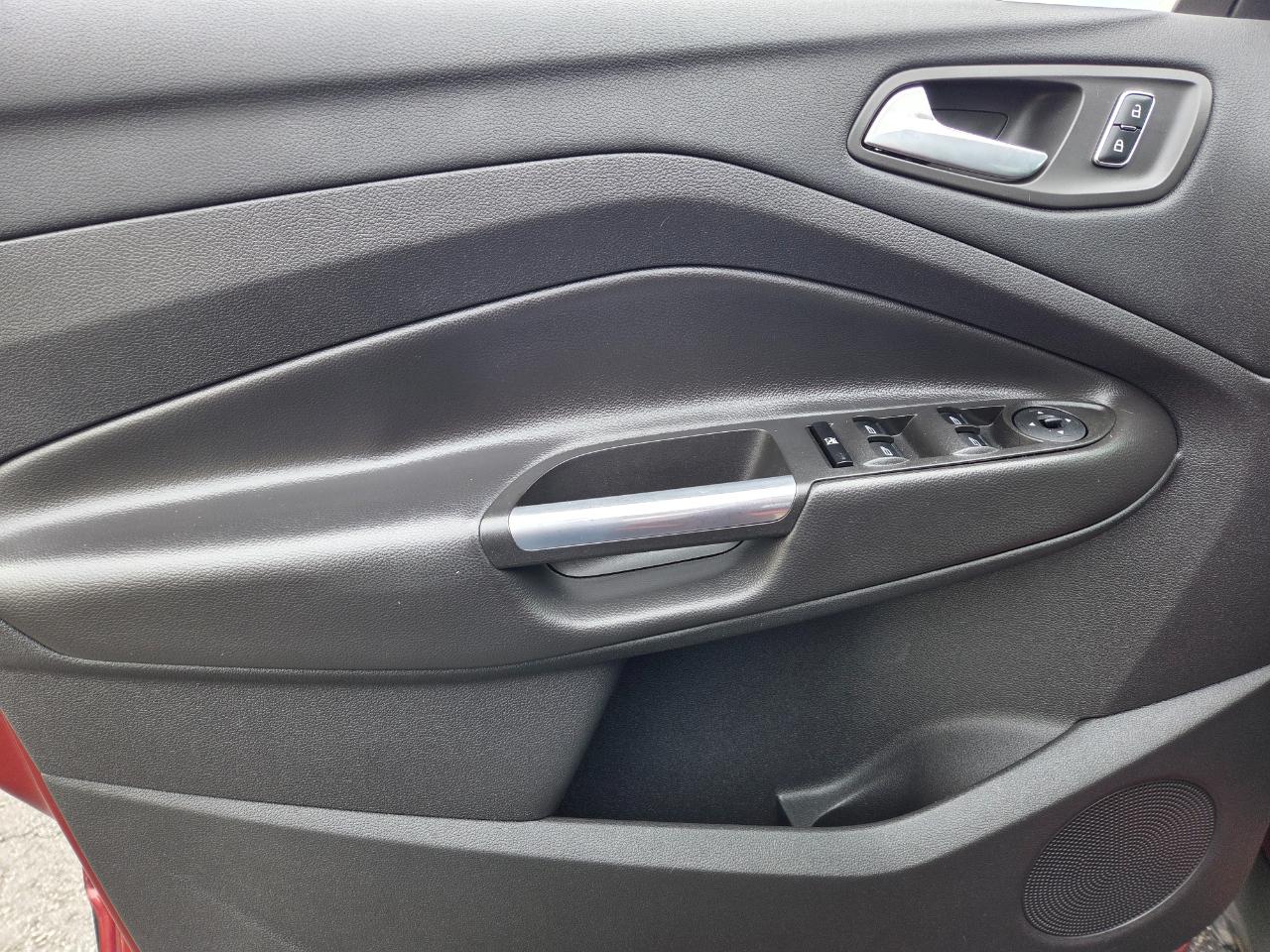 Ford Escape  2014