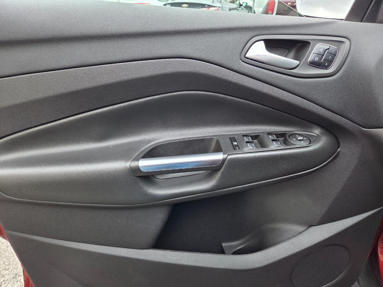 Ford Escape  2016