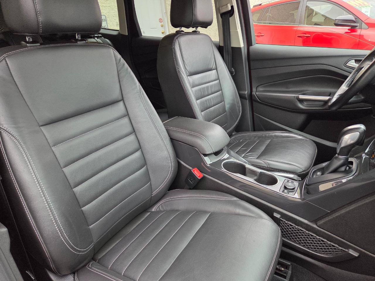 Ford Escape  2016