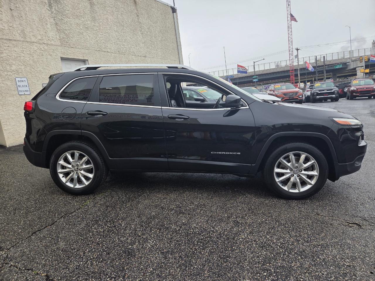 Jeep Cherokee  2016