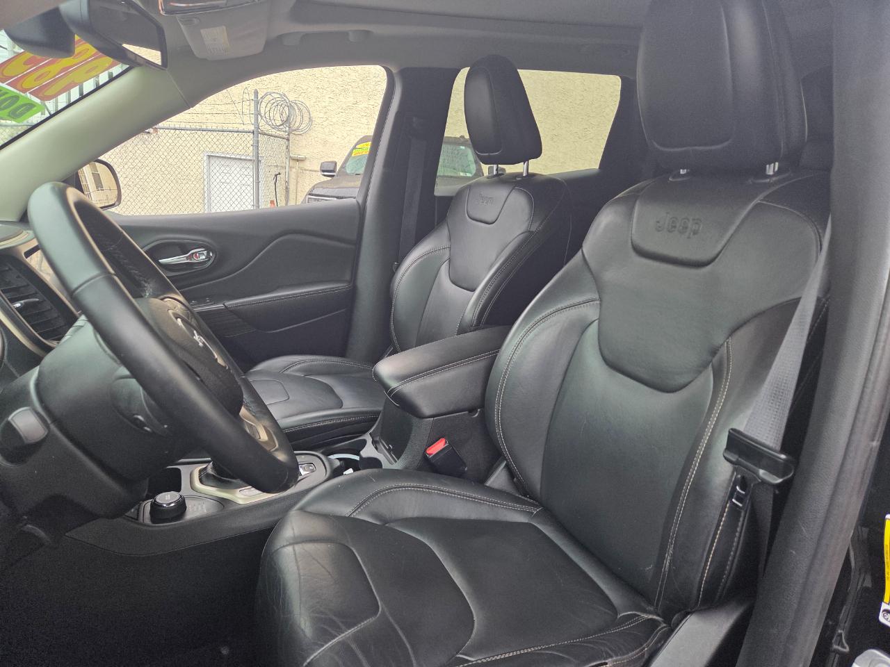 Jeep Cherokee  2016