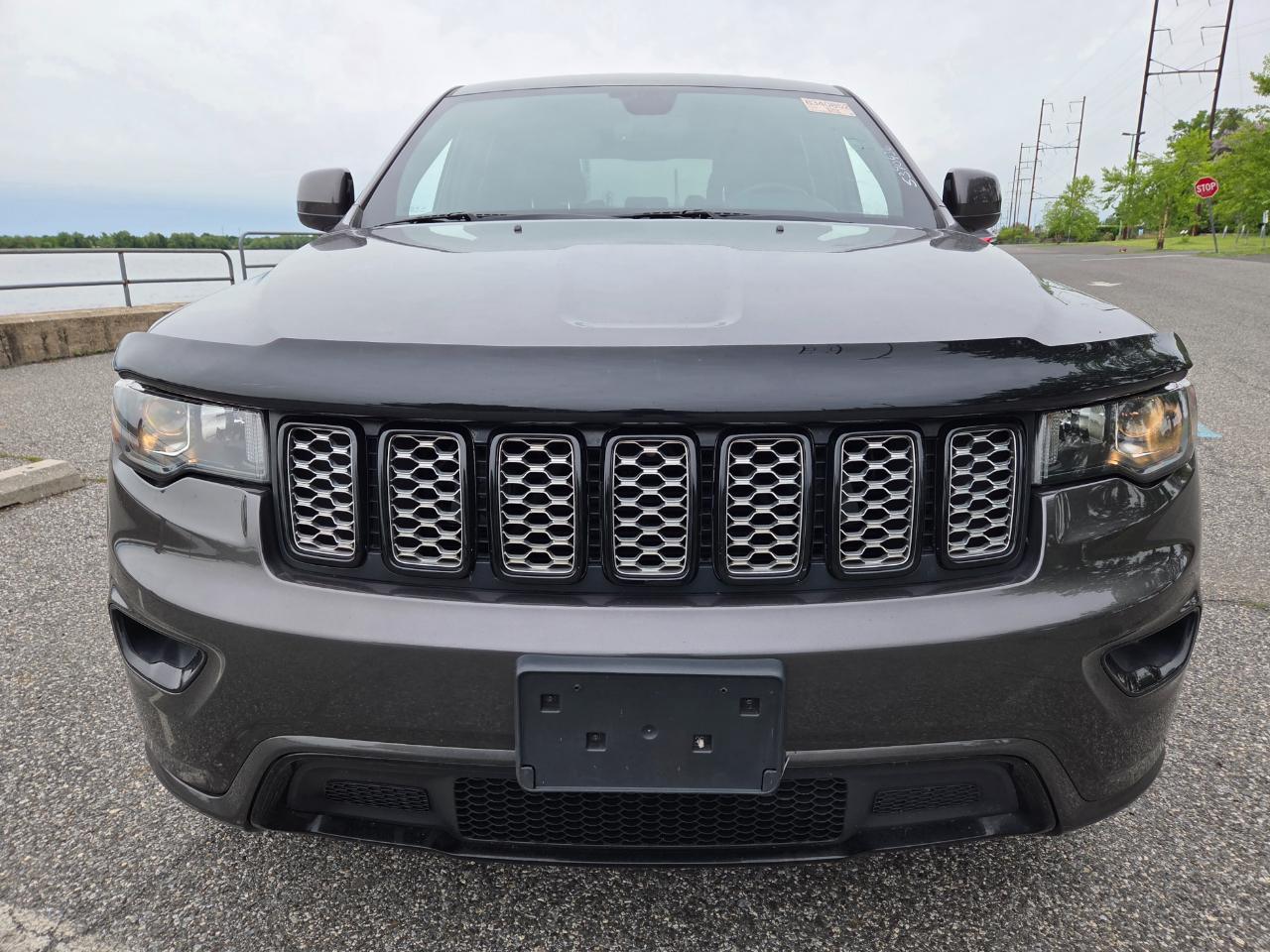 Jeep Grand Cherokee  2019
