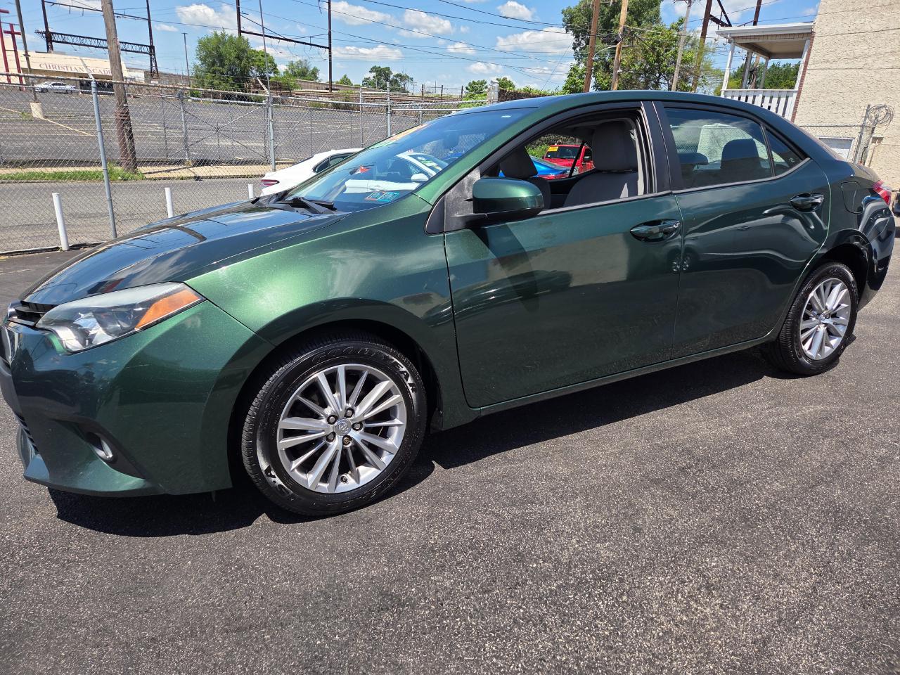 Toyota Corolla  2014