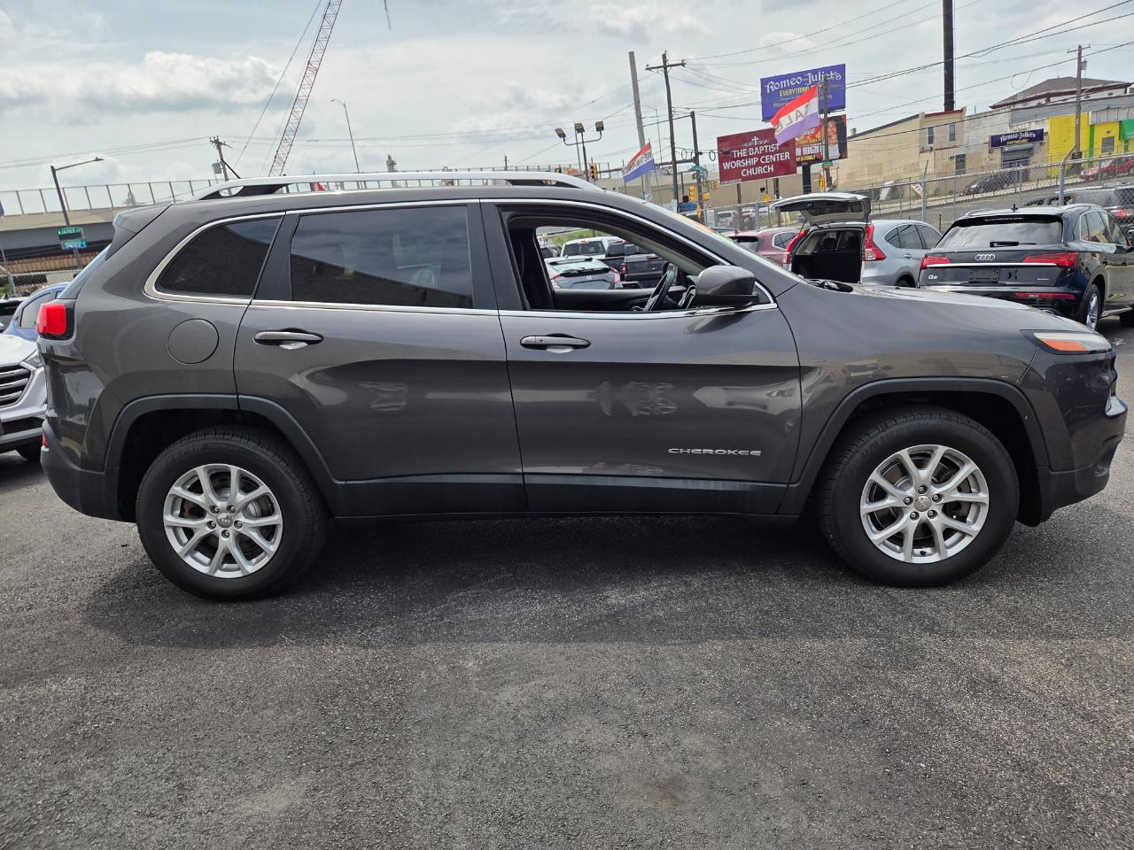 Jeep Cherokee  2014