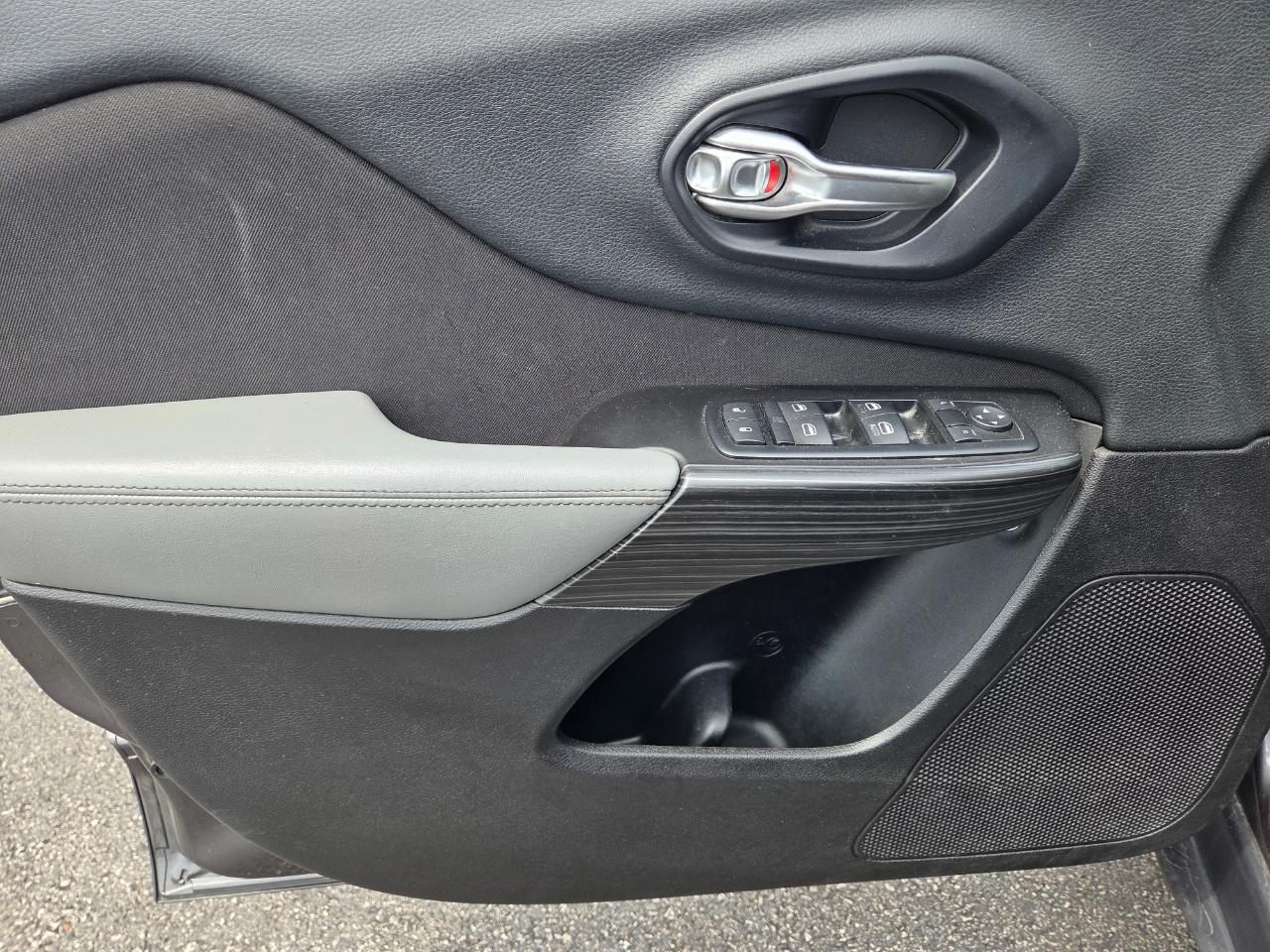 Jeep Cherokee  2014