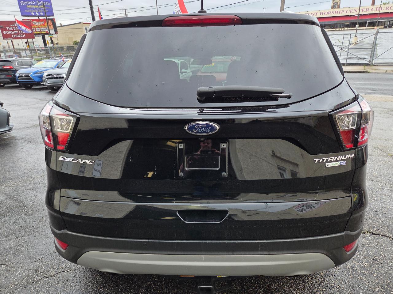 Ford Escape  2017