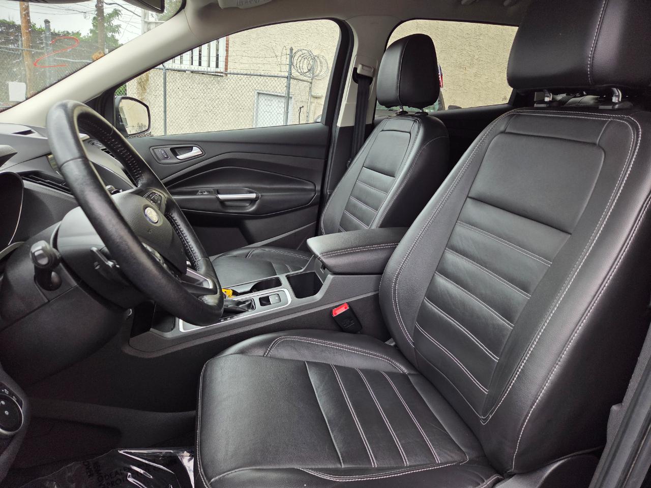 Ford Escape  2017