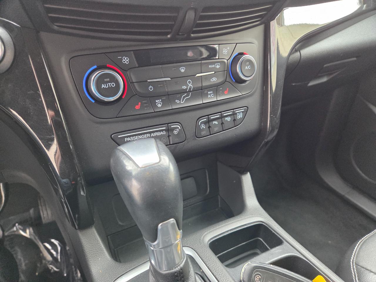 Ford Escape  2017