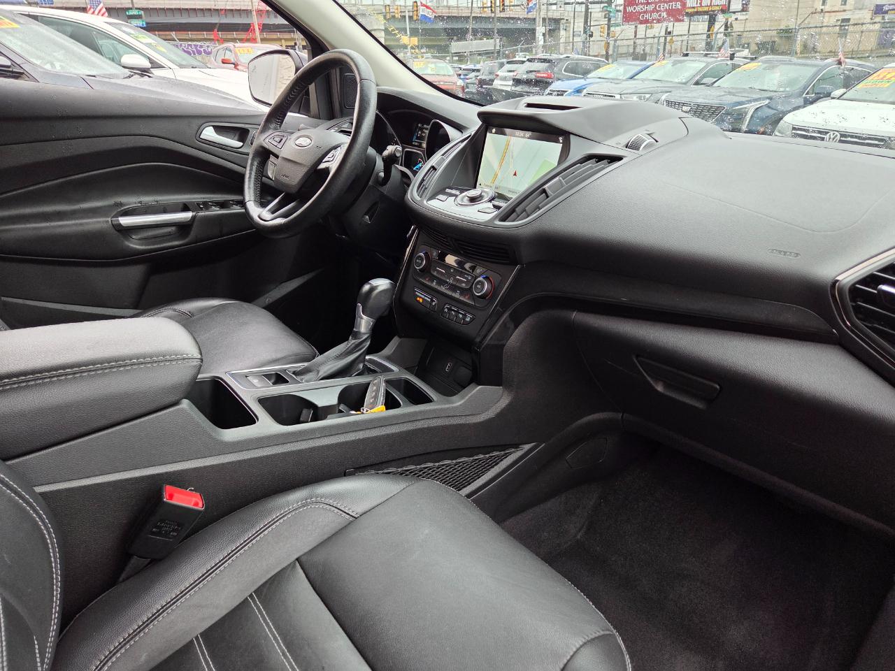 Ford Escape  2017