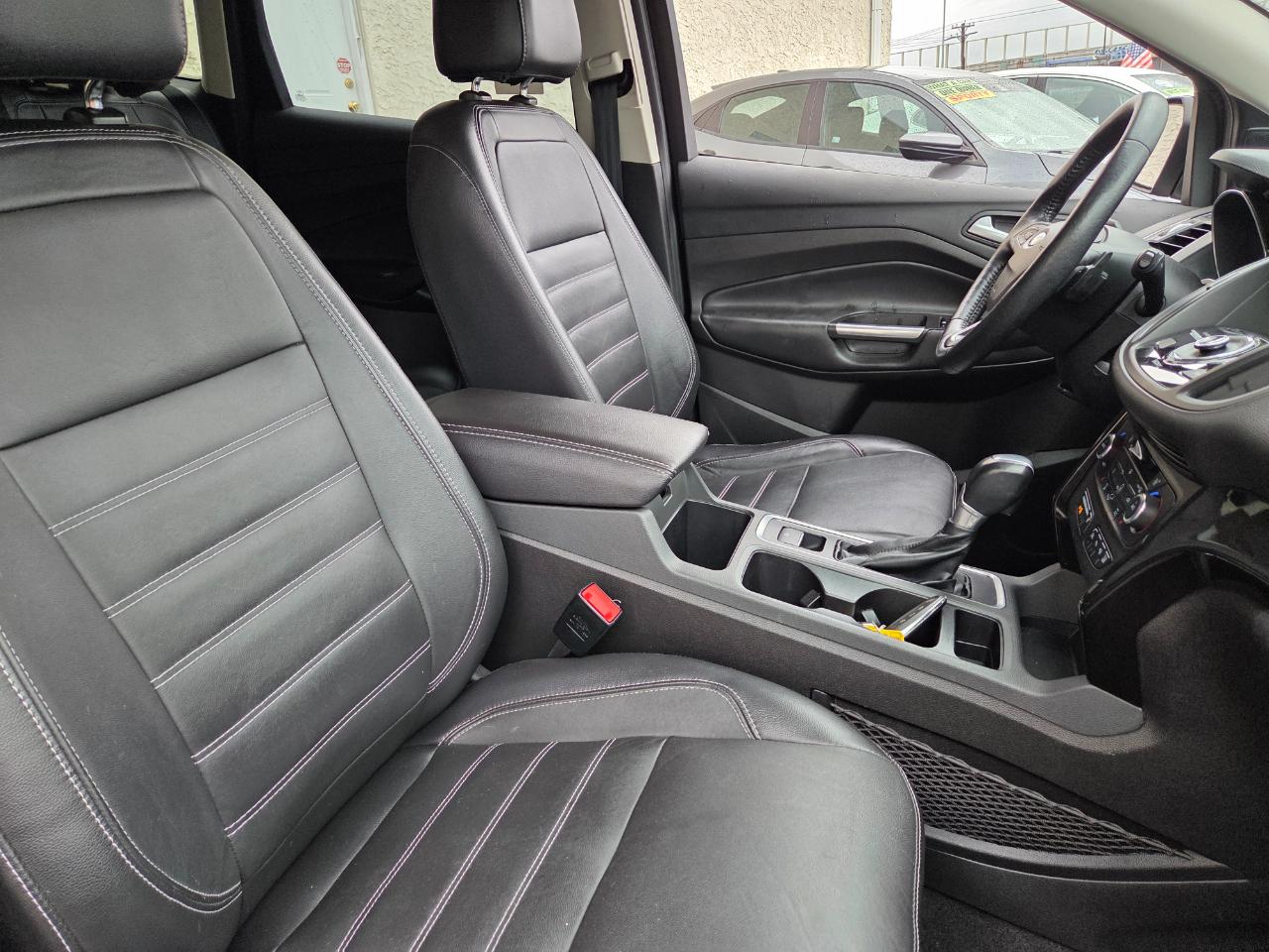Ford Escape  2017