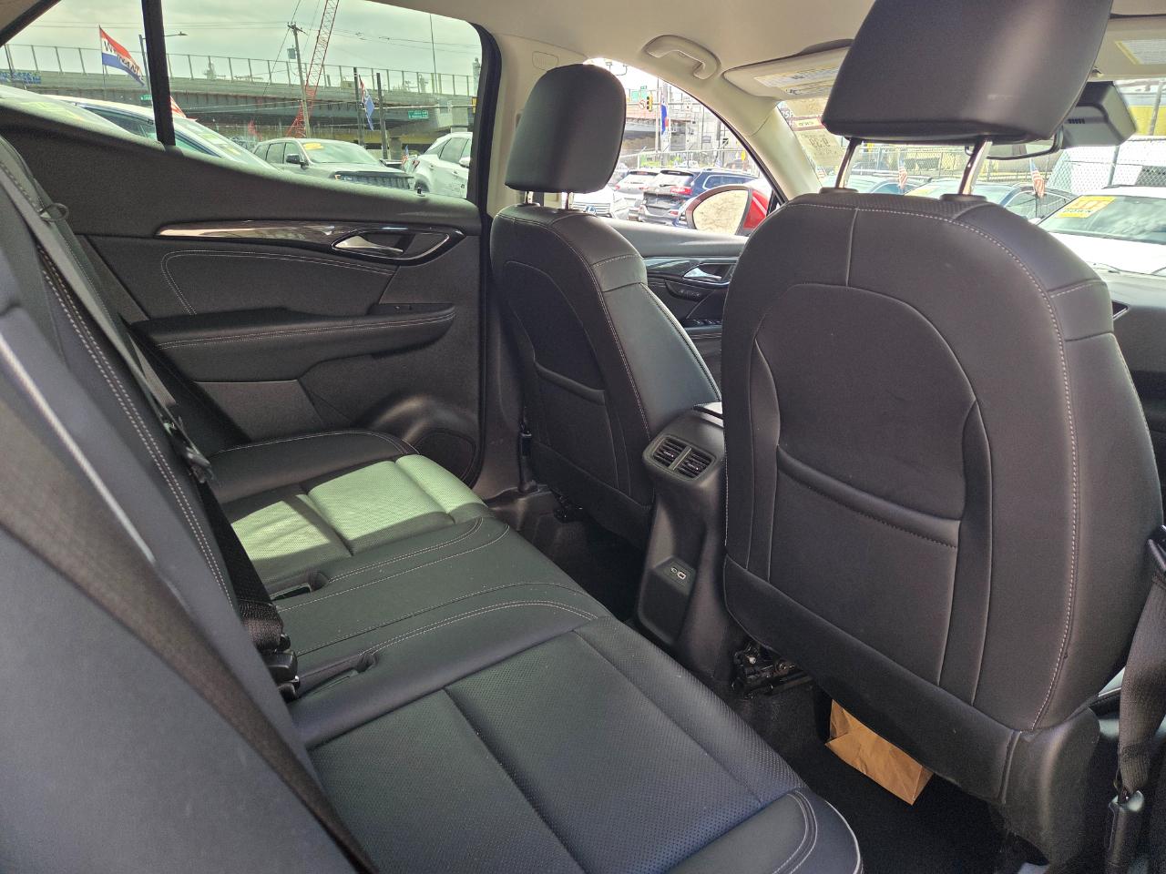 Buick Envision  2023