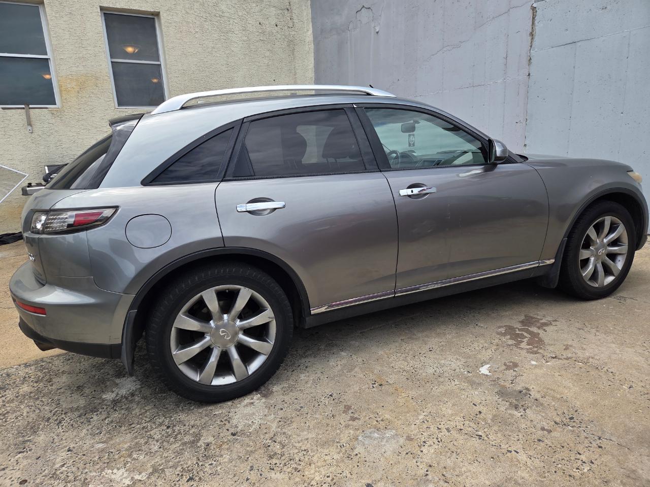 Infiniti FX35  2007