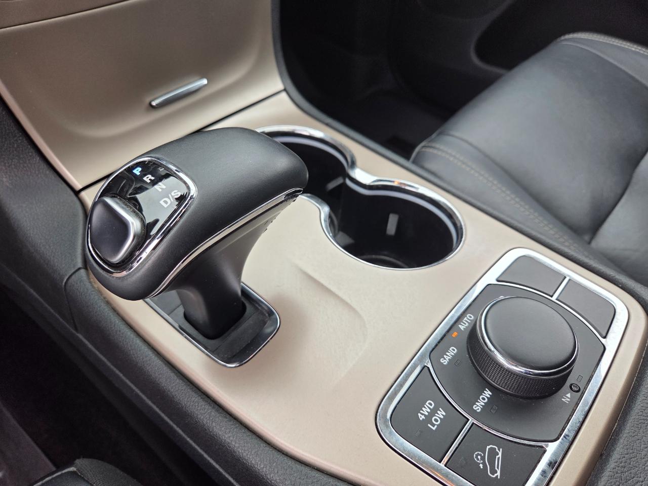 Jeep Grand Cherokee  2014