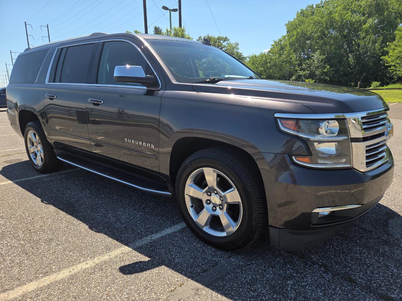 Chevrolet Suburban  2017
