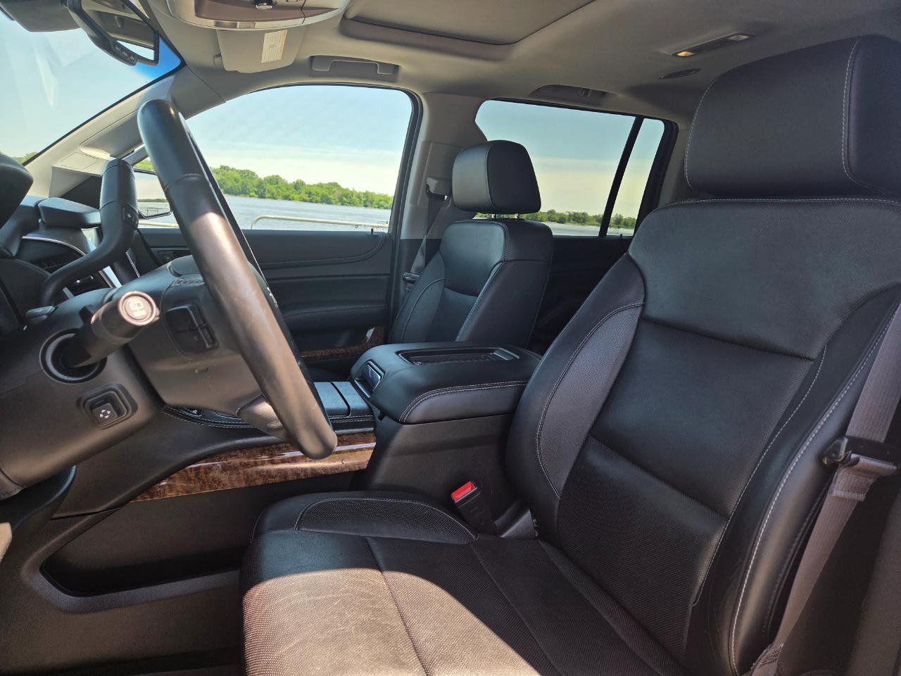 Chevrolet Suburban  2017